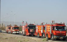 رژه خودرویی و موتوری آتش‌نشانان در خیابان‌های شهر رفسنجان برگزار شد