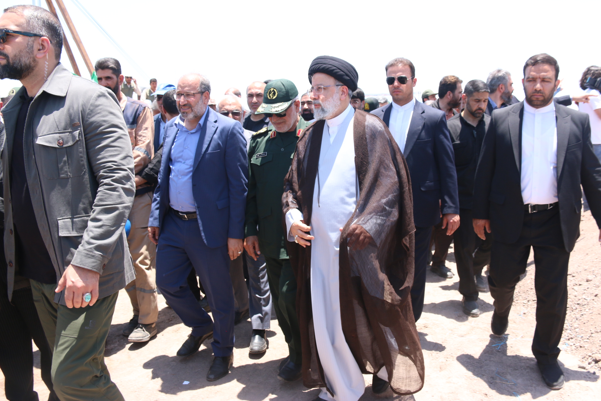 بازدید رئیس‌جمهور از خط انتقال آب خلیج فارس به رفسنجان