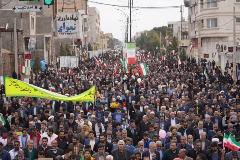 شکوه راهپیمایی ۲۲ بهمن در رفسنجان