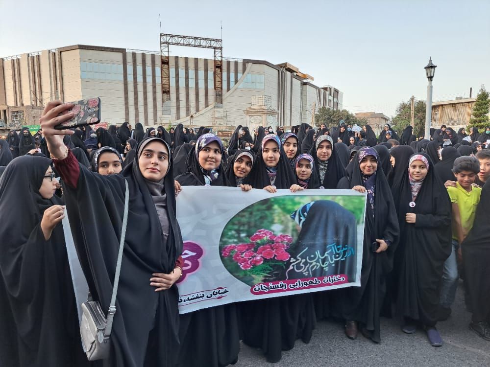 اجتماع بزرگ بانوان رفسنجانی در همایش عفاف و حجاب