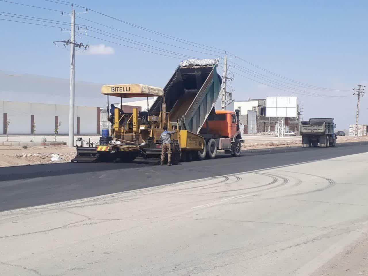 دوبانده‌سازی محور داوران وارد مرحله آسفالت شد