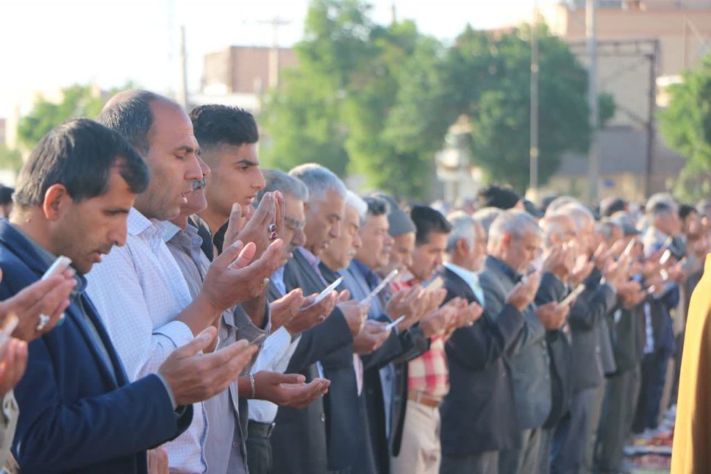 نماز عید فطر در رفسنجان اقامه شد